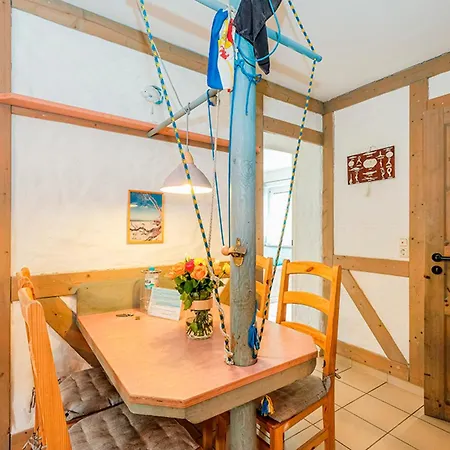 Bunte Villa, Whg Kajuete * Prerow